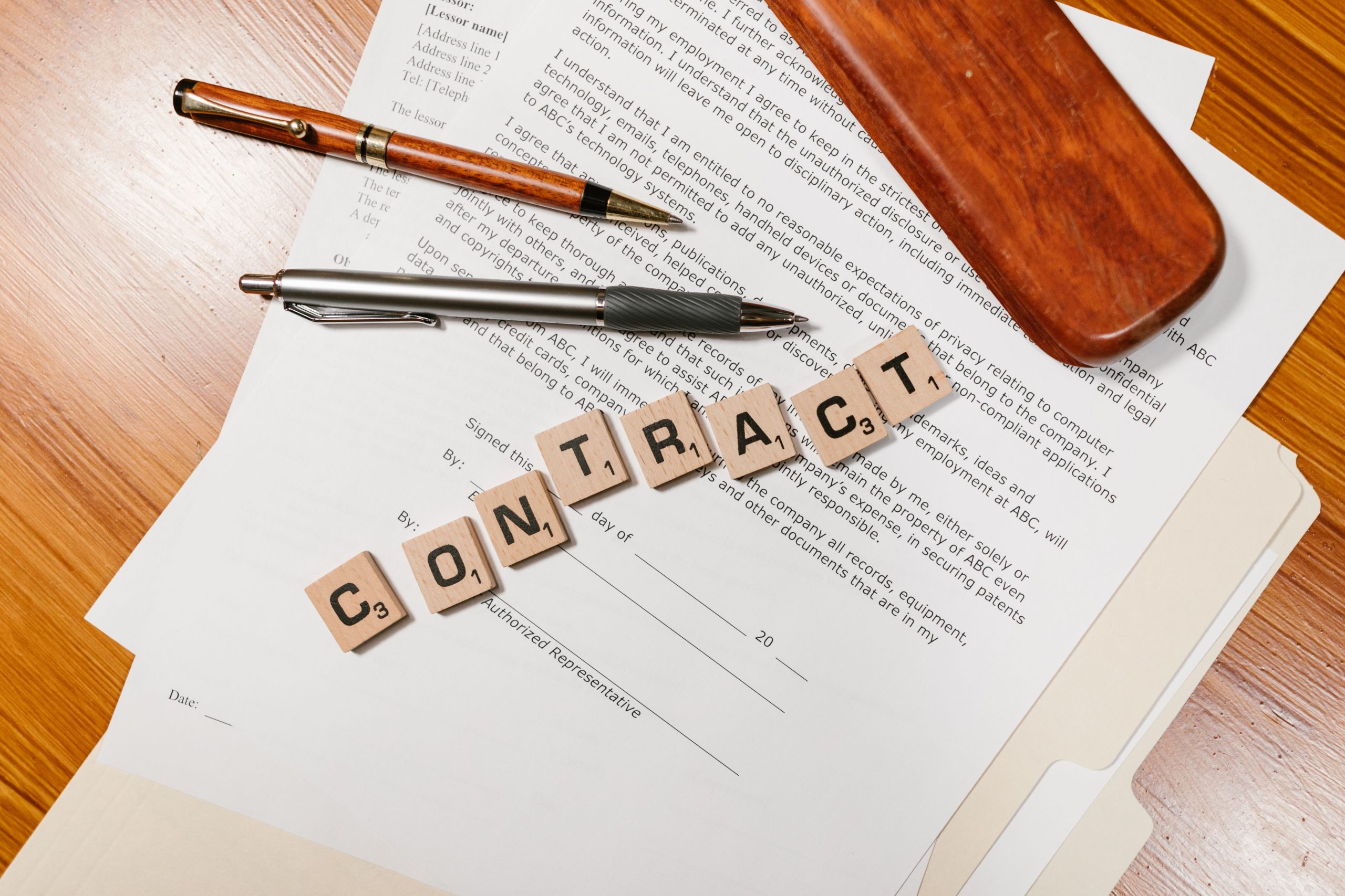Clause pénale dans les contrats relatifs aux certificats d’économies d’énergie (CEE) : un mécanisme contractuel à manier avec précision